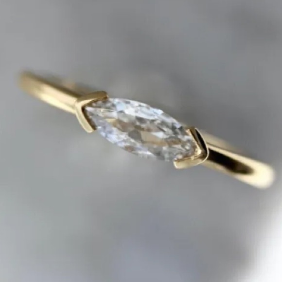 - 14k. Gold Finish Over 9.25 & Moissanite Sterling Silver Ring Size 9